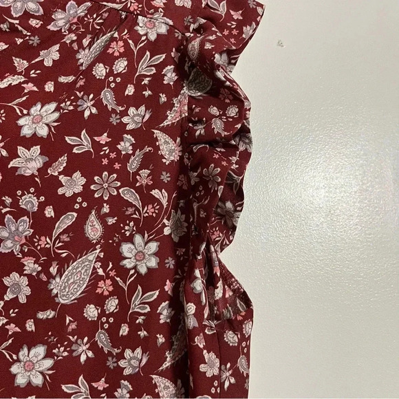 SWEET RAIN Red Floral Women’s 1x sleeveless blouse - Picture 4 of 8